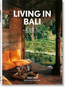 living in bali-9783836566896